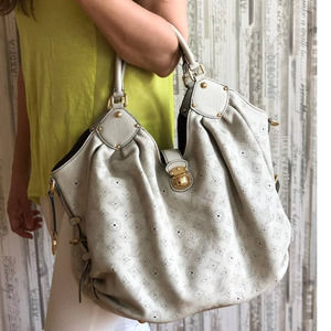 💎✨BEAUTIFUL✨💎 Louis Vuitton Mahina XL Ivory